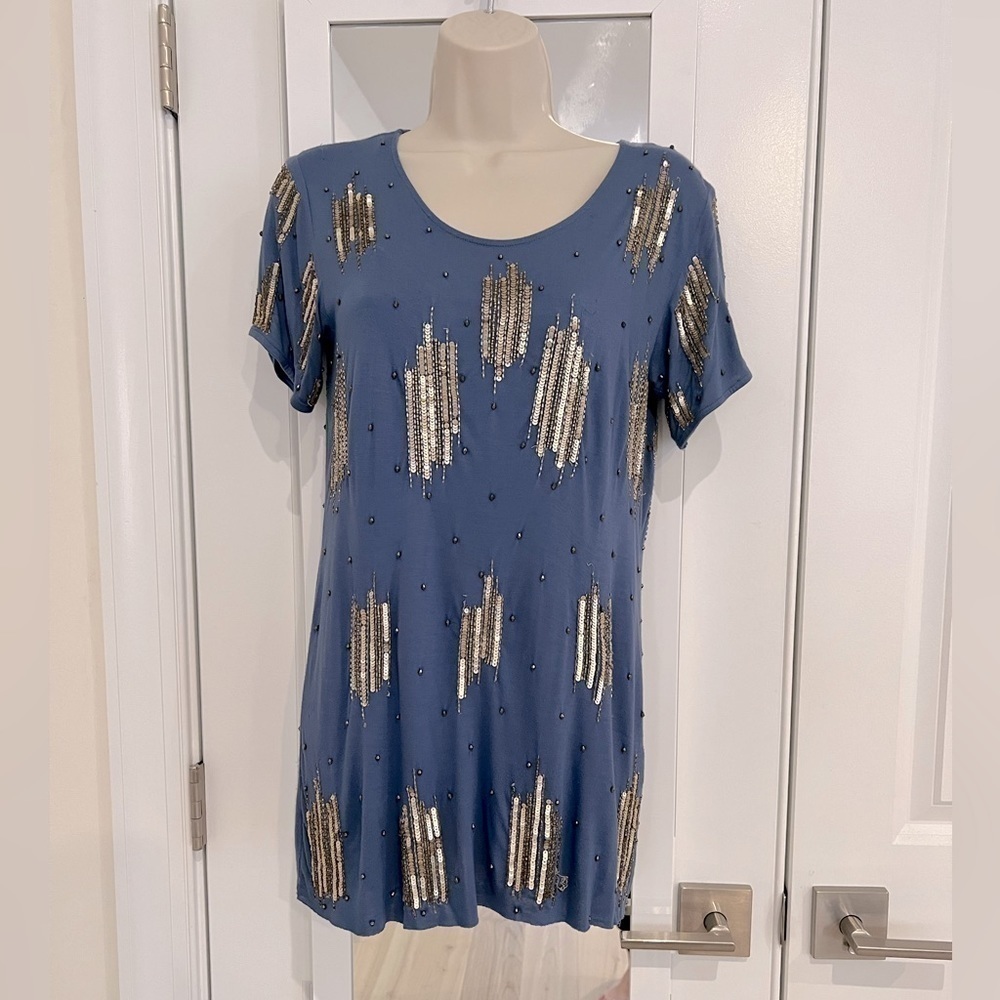 Gryphon tops | blue beaded sequin embellished Tshirt size XS